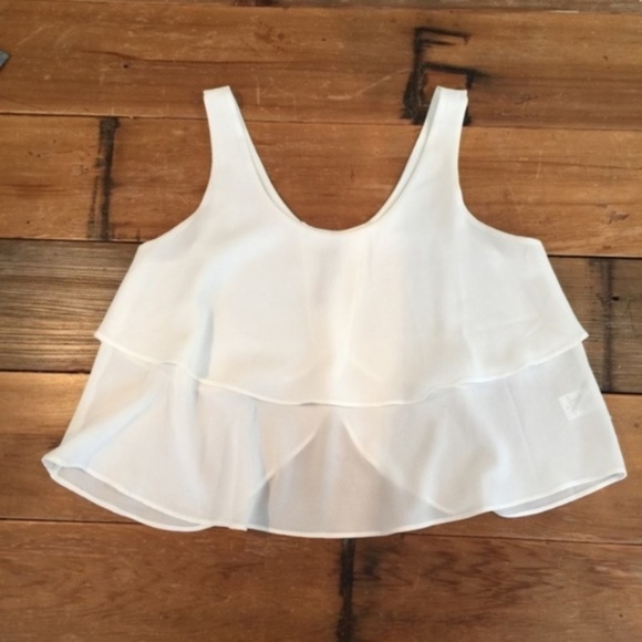 Paper Crane White Ruffled Tiered Flowy Tank Top Size M - Picture 1 of 5